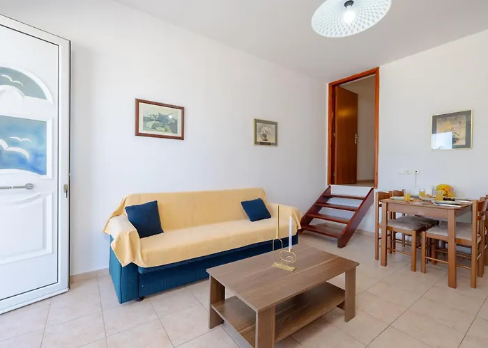 Albatros Suite Stegna Beach
